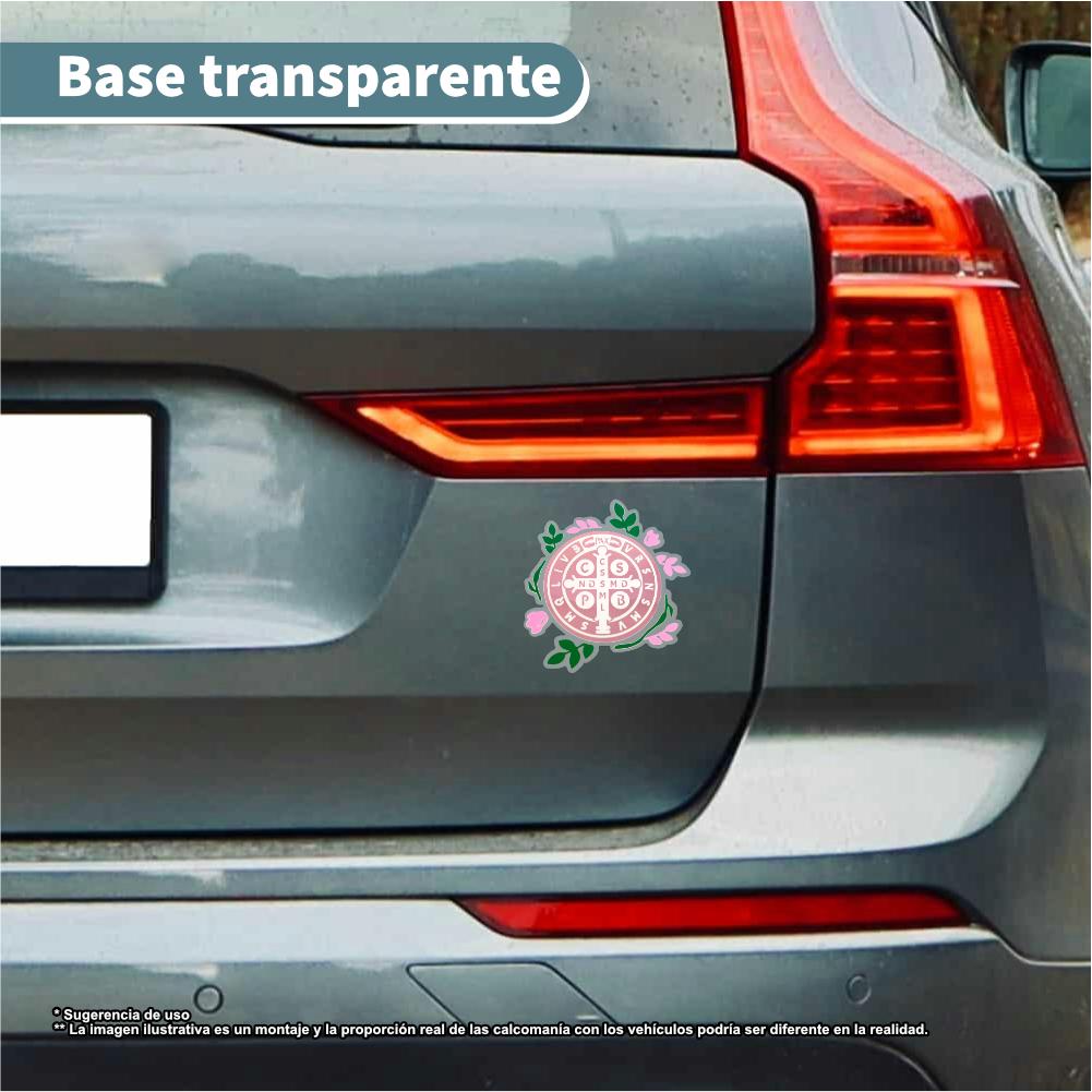 Calcomanía religiosa base transparente en auto, cruz de San Benito